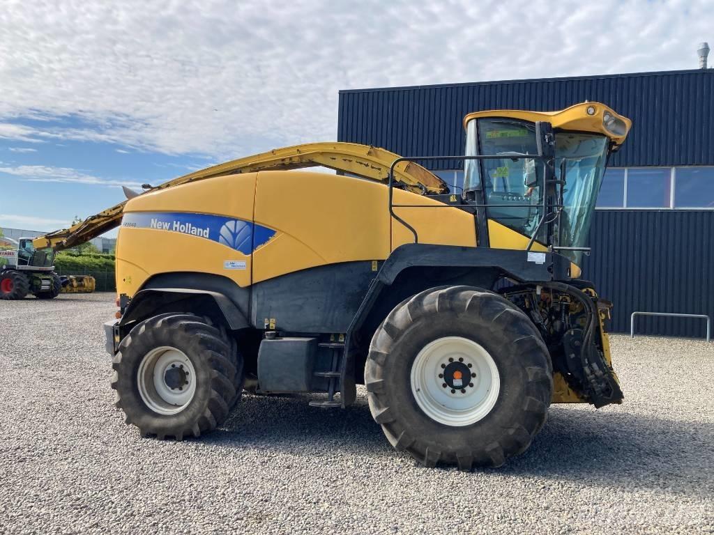 New Holland FR 9040 自走式青贮饲料收割机
