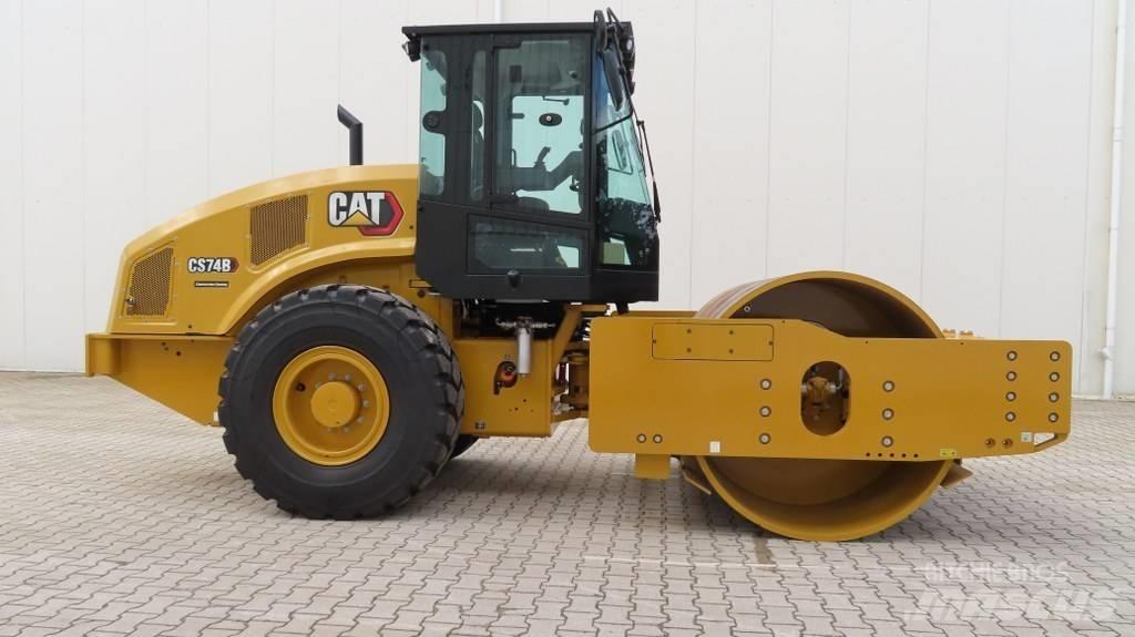 CAT CS 74 B 单轮压路机