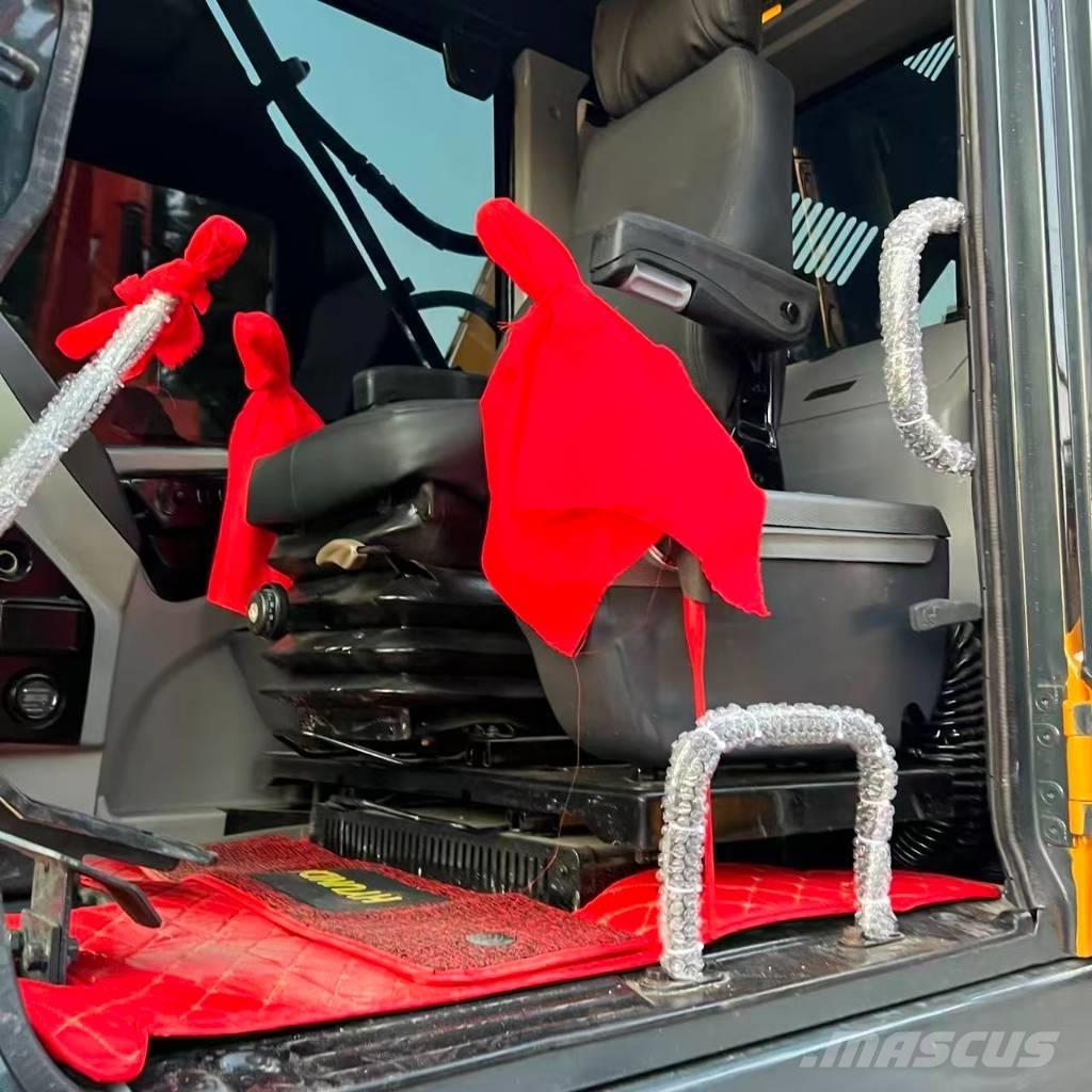 Hyundai R220LC-9S 中型挖掘机