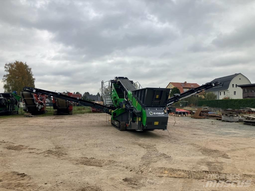 Terex Falcon 820 移动式筛分机
