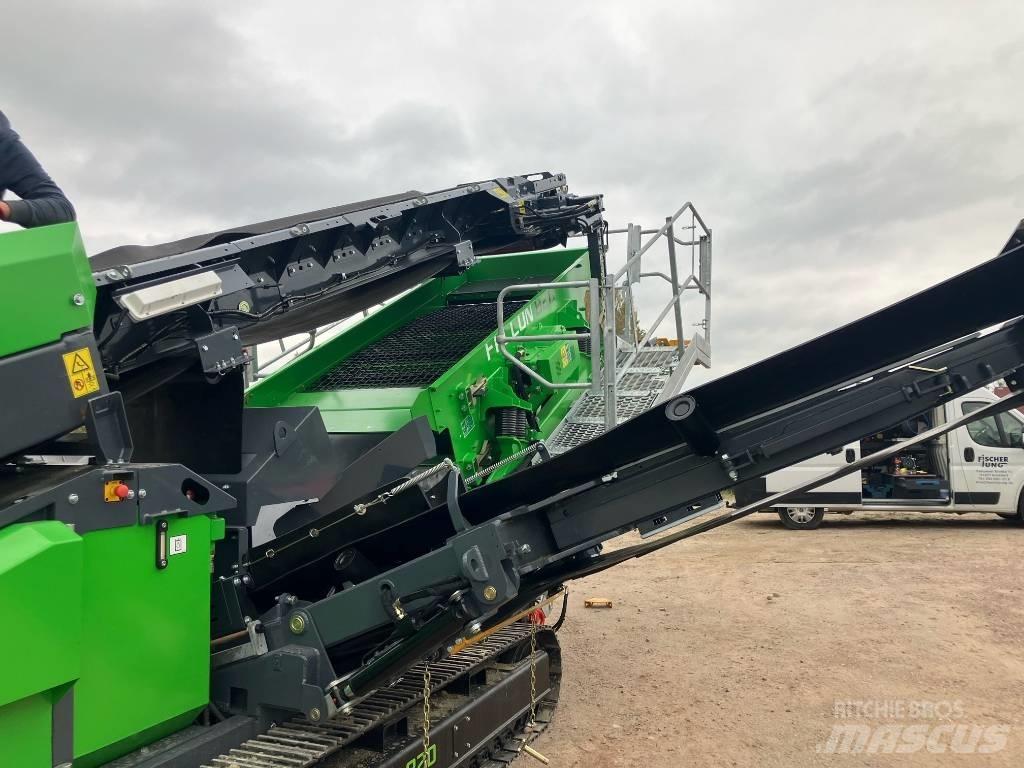 Terex Falcon 820 移动式筛分机