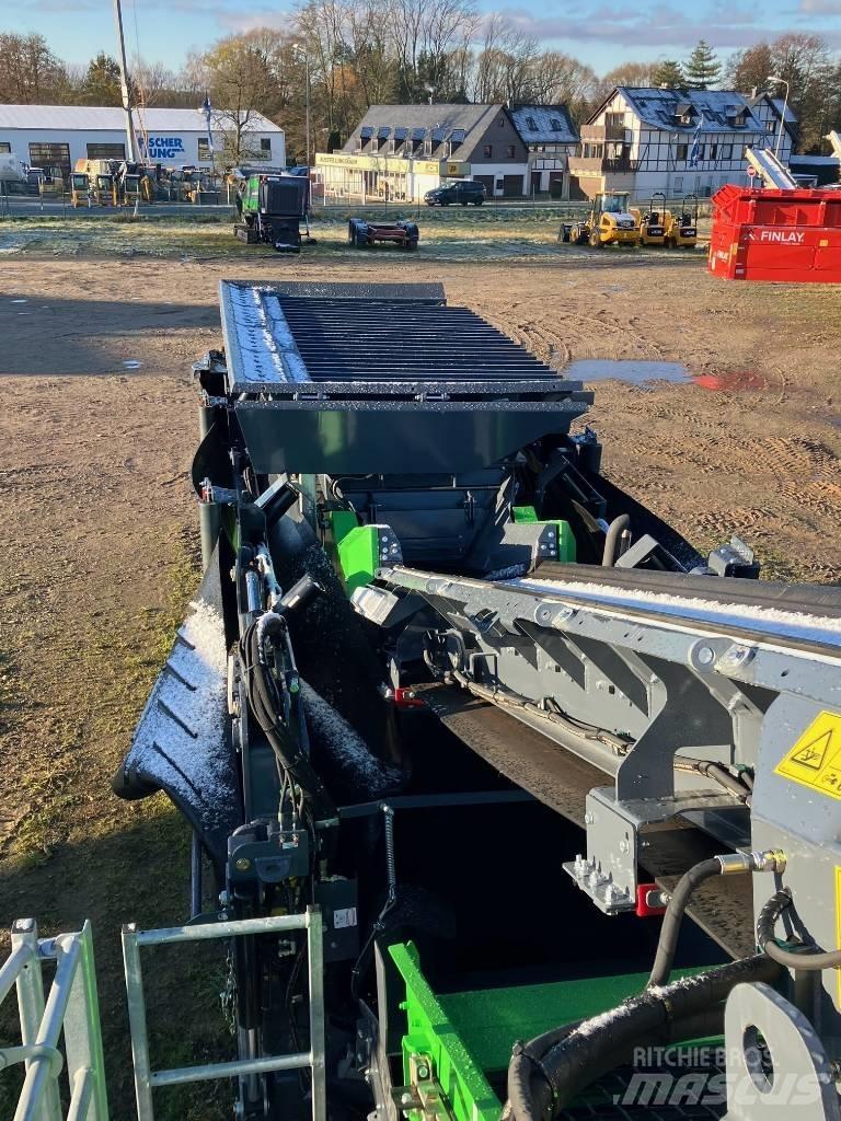 Terex Falcon 820 移动式筛分机