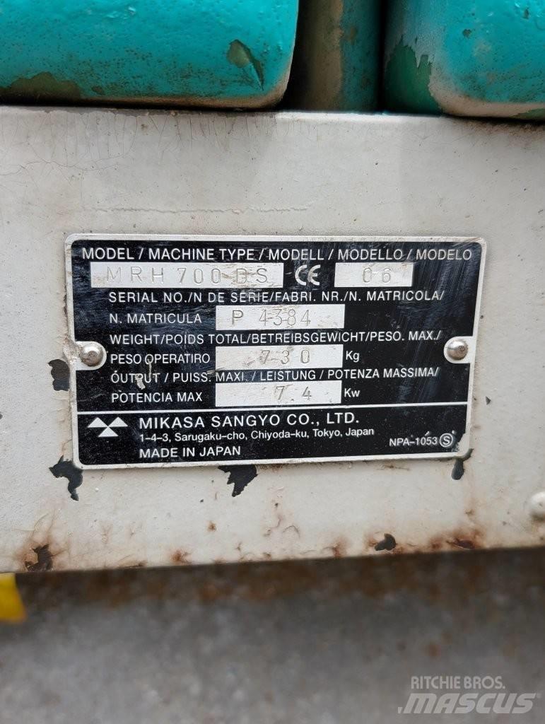 Mikasa MRH 700 DS 土壤压实机