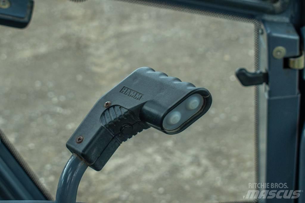 Hamm HD 110 双轮压路机