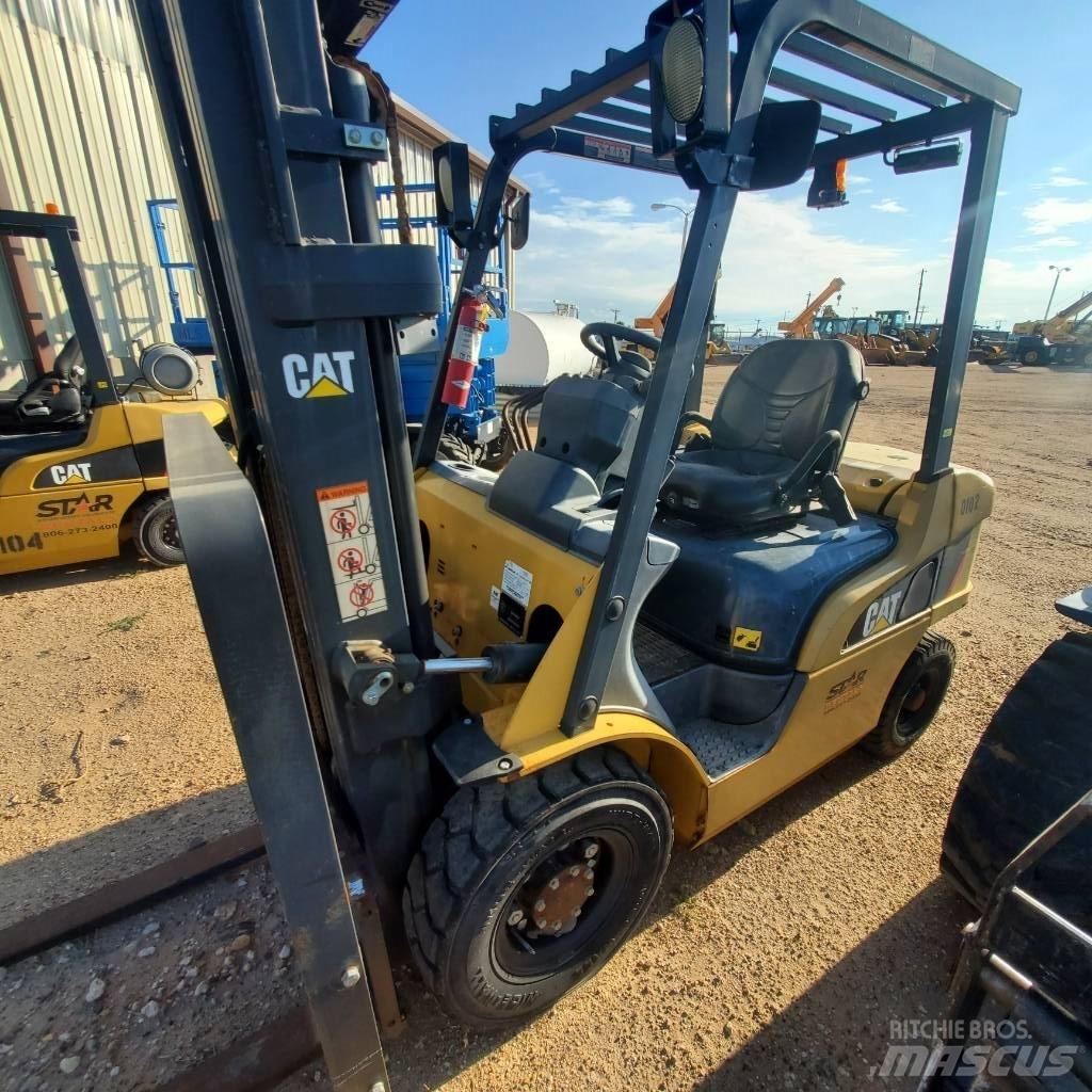 CAT DP 25 N 其他叉车