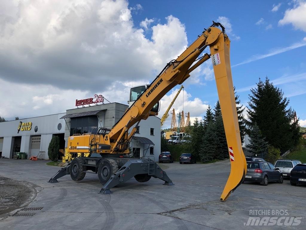 Liebherr A 934 C HD 工业挖掘机