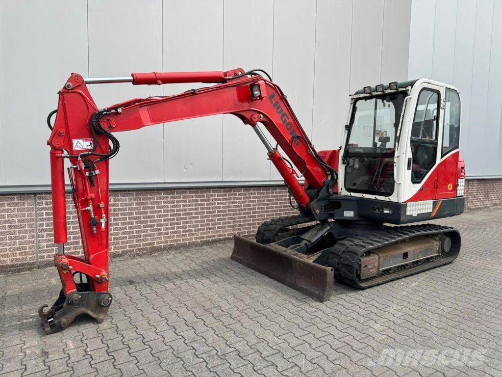 LiuGong CLG906C 履带挖掘机