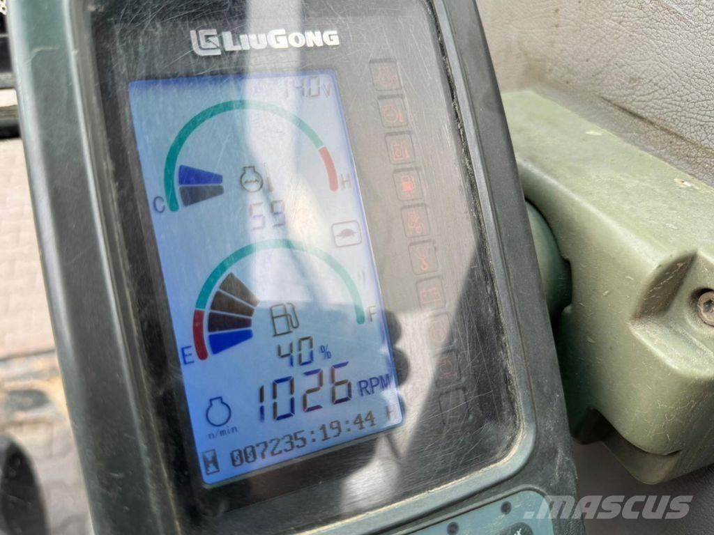 LiuGong CLG906C 履带挖掘机