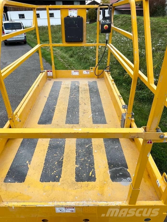 Haulotte Compact 10 剪叉式升降机