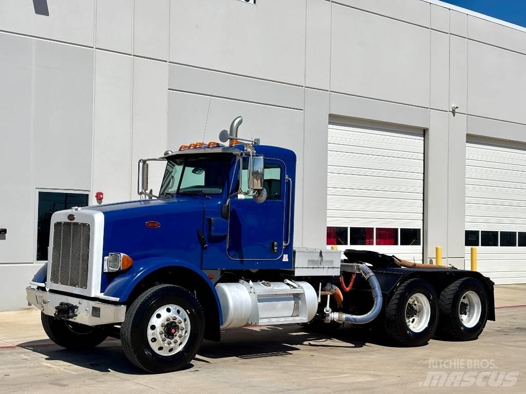 Peterbilt 365 牵引车