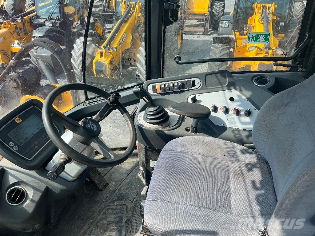JCB 426 E 轮式装载机