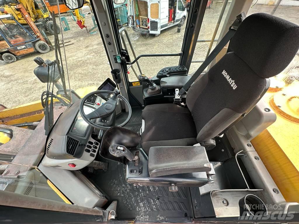 Komatsu WA 500-7 轮式装载机