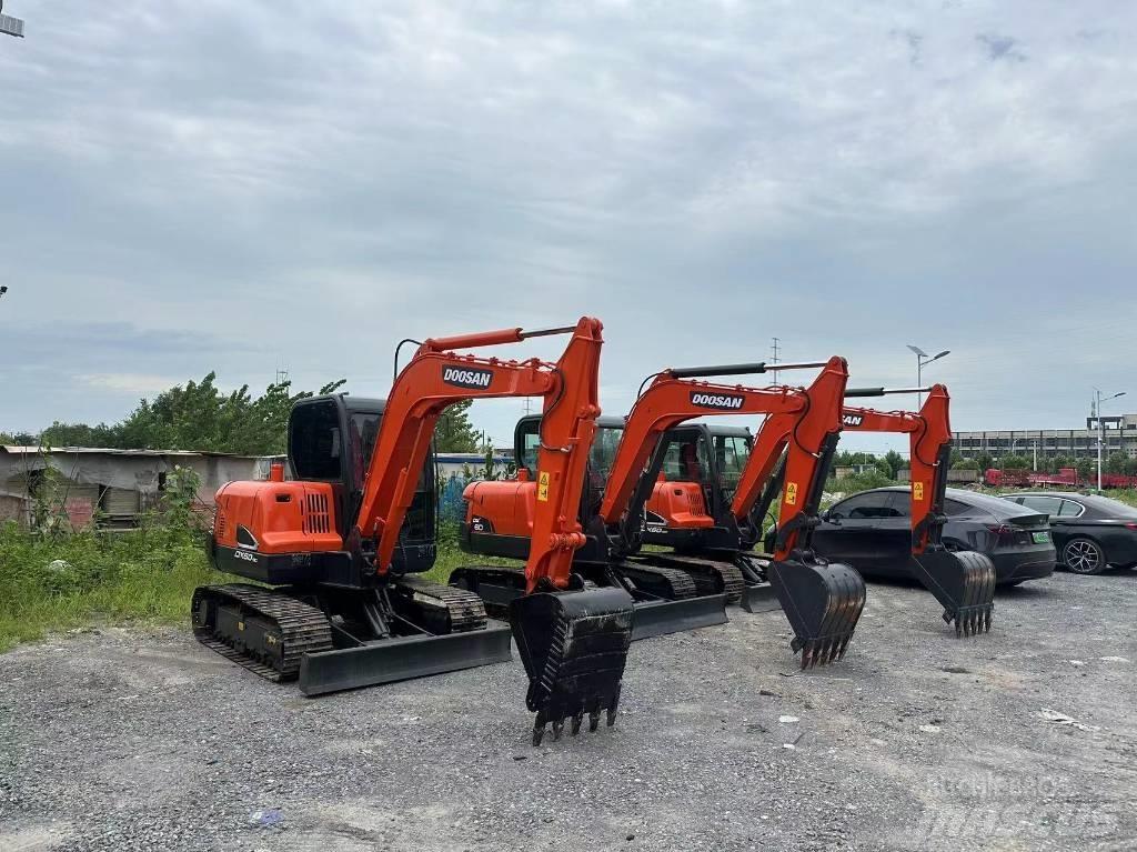 Doosan DX60-9 小型挖掘机