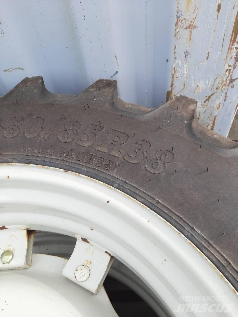 BKT 380/85R34 其他拖拉机配件