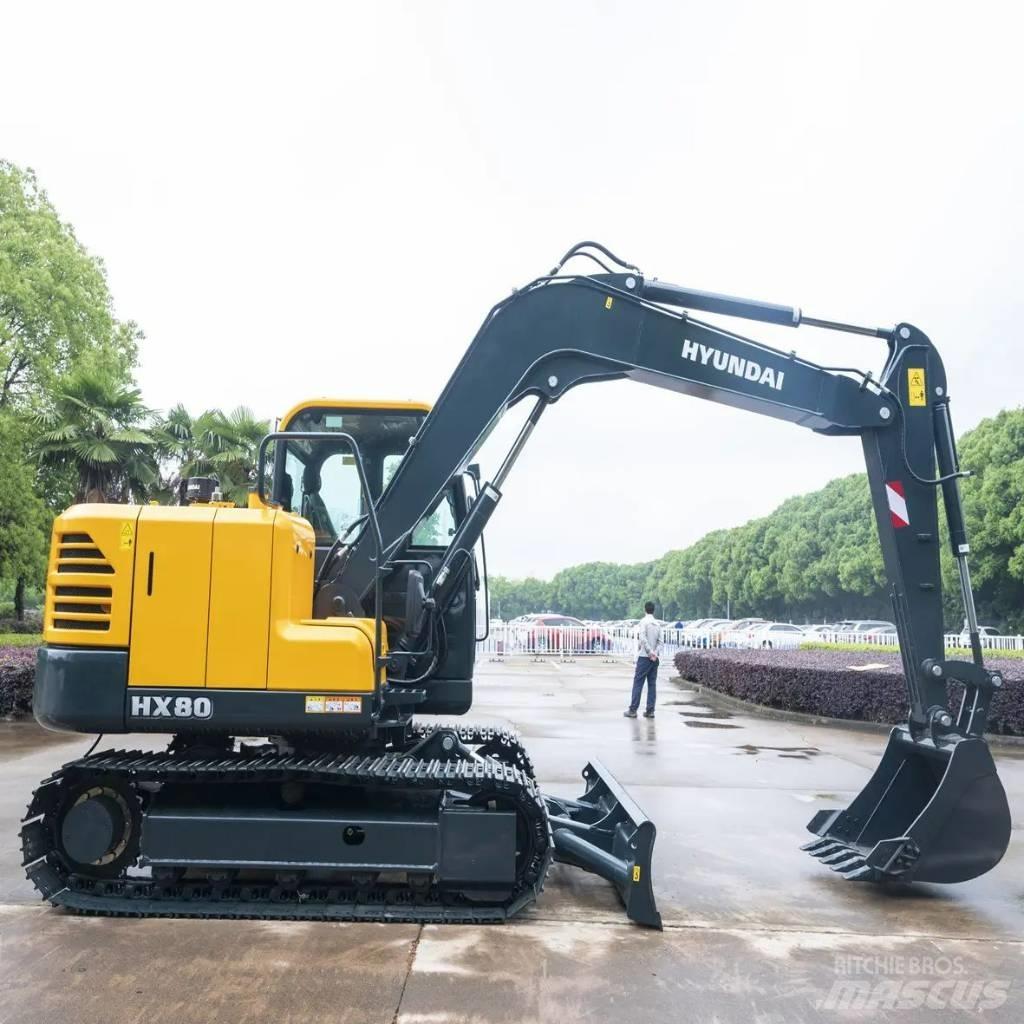 Hyundai HX80 中型挖掘机