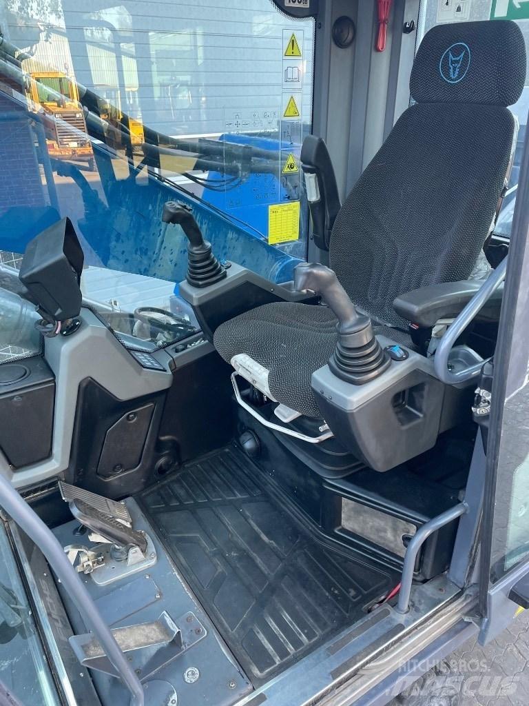 Fuchs MHL320F 工业挖掘机