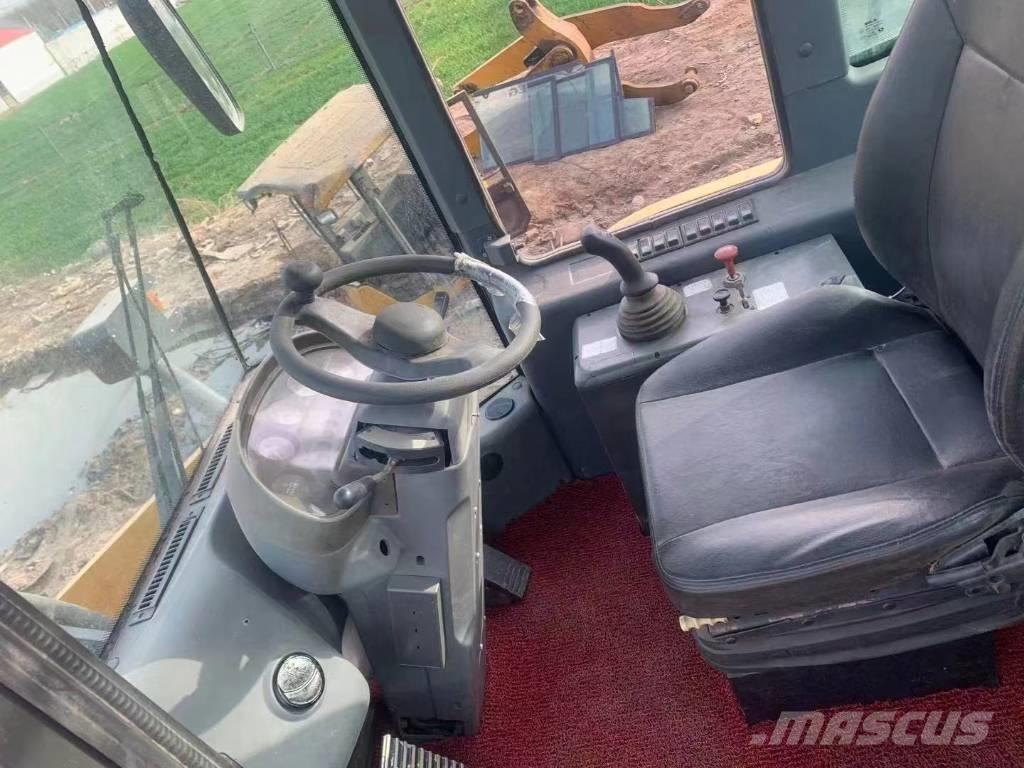 SDLG LG 956 L 轮式装载机