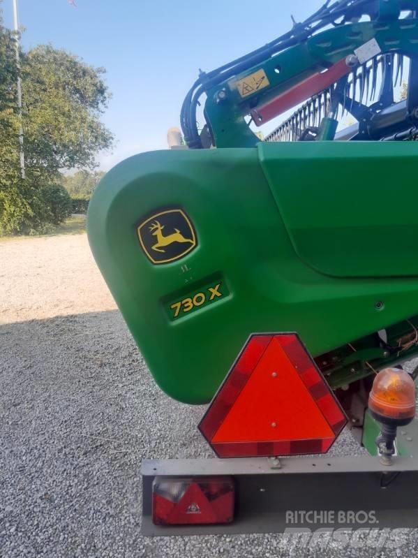 John Deere T 670 i 联合收割机