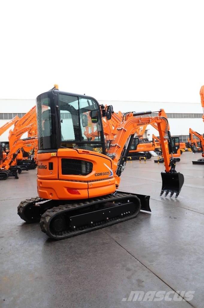Lonking CDM 6025 小型挖掘机