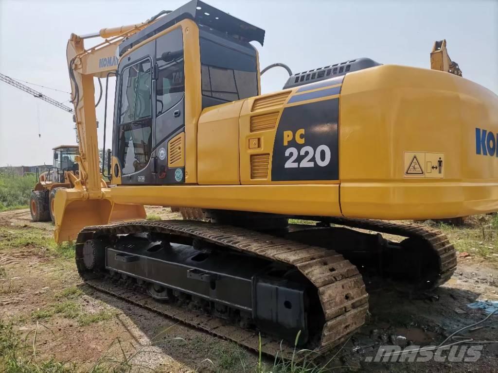Komatsu PC 220-8 履带挖掘机