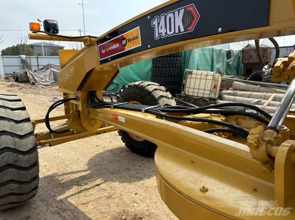 CAT 140 K 平地机/推土机