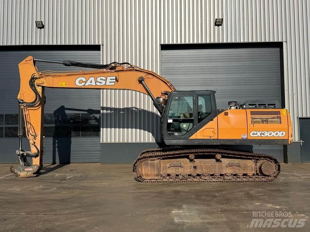 CASE CX300D 履带挖掘机