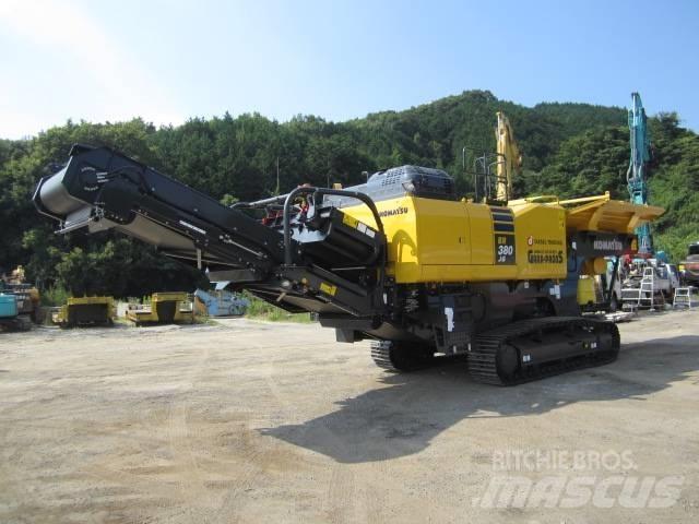 Komatsu BR380JG-3 移动式破碎机