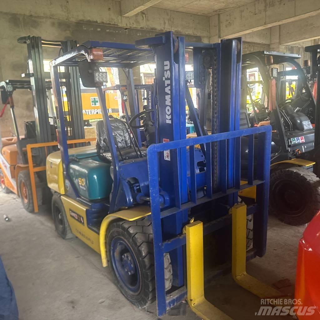 Komatsu F30T 柴油叉车