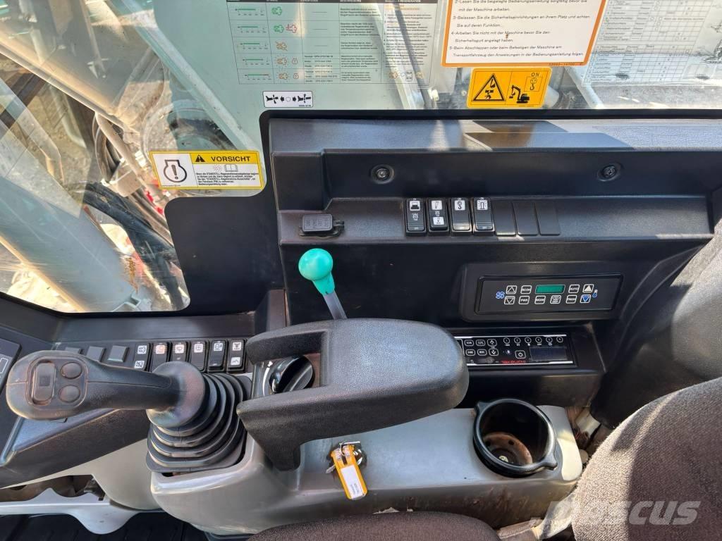 Takeuchi TB 2150 R 履带挖掘机
