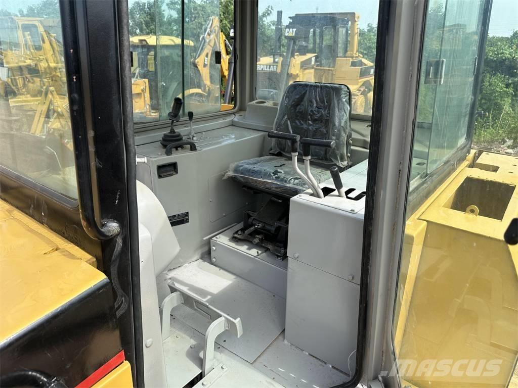 CAT D 6 G 履带式推土机