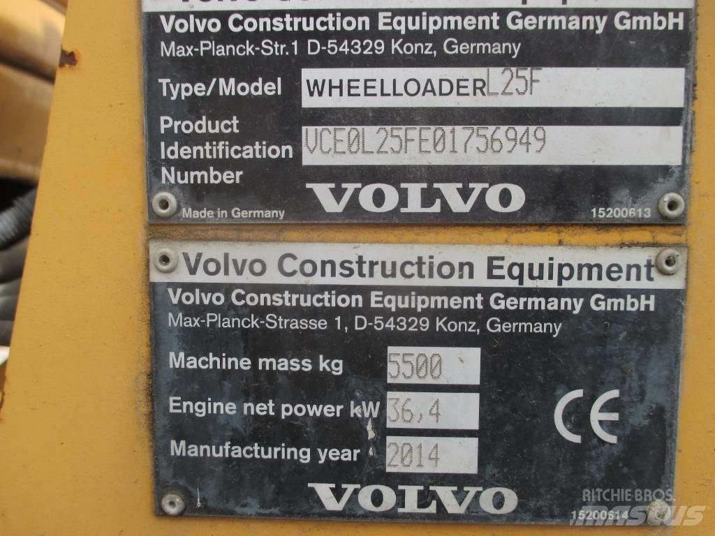 Volvo L 25 F 轮式装载机