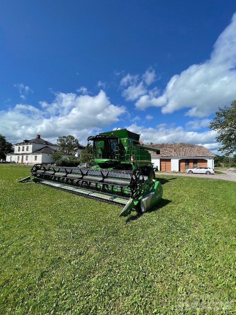 John Deere T 660 i 联合收割机