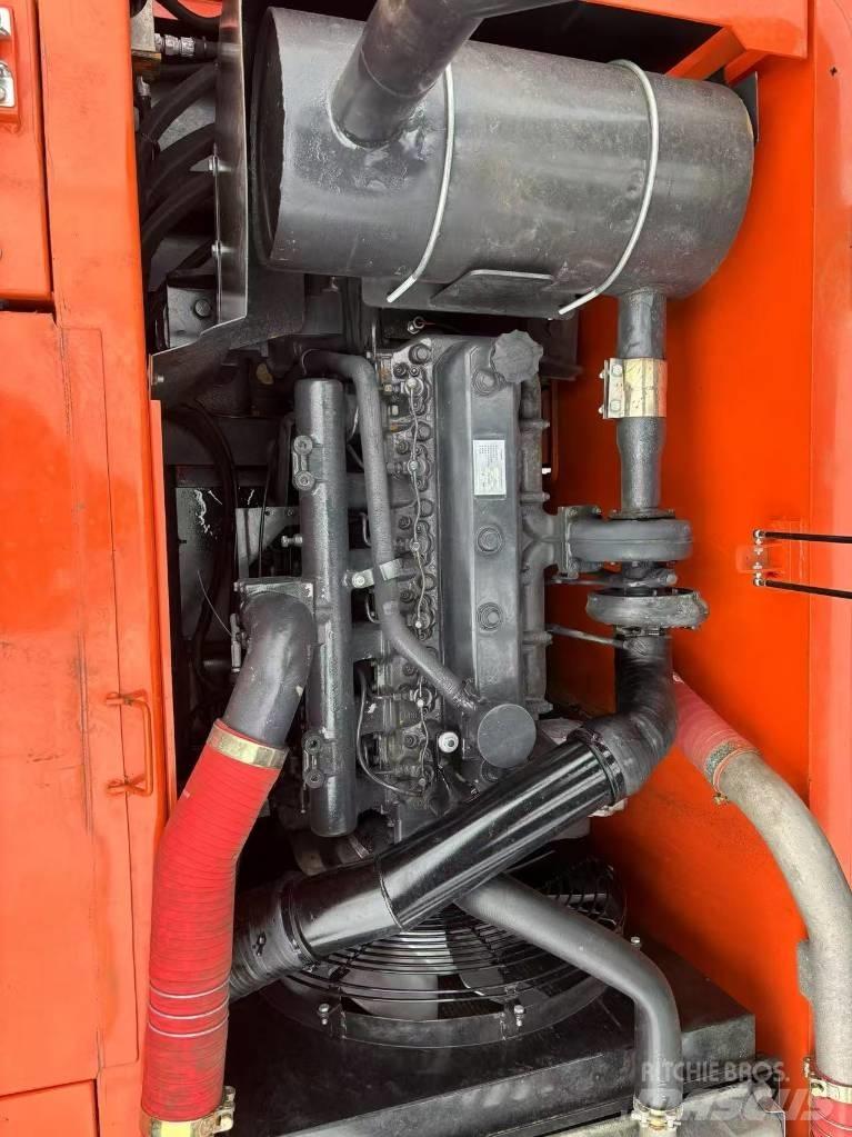 Doosan 225 LCA 履带挖掘机