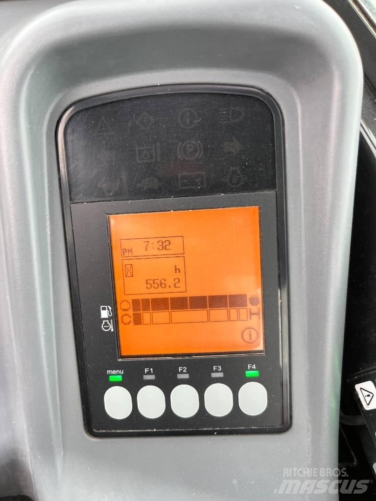 Yanmar Vio 33-6 小型挖掘机