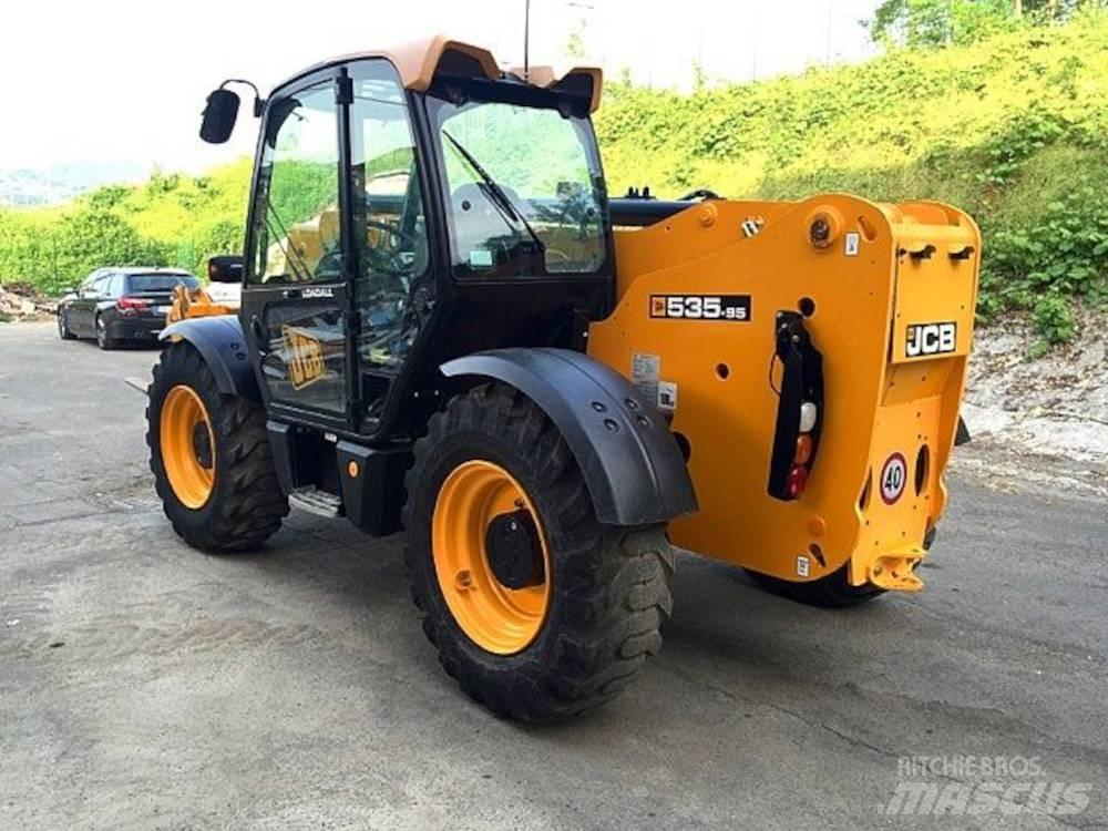 JCB 535-95 伸缩臂叉装车|叉装车