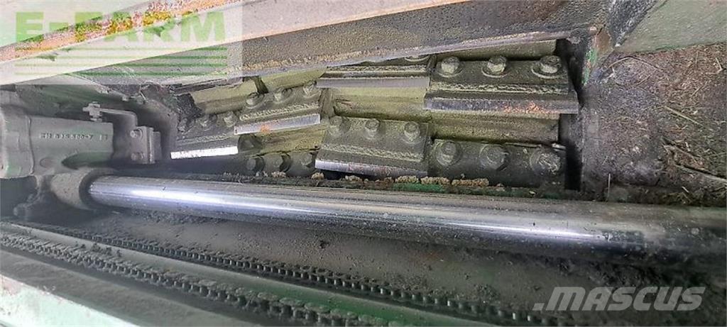 John Deere 8400 自走式青贮饲料收割机