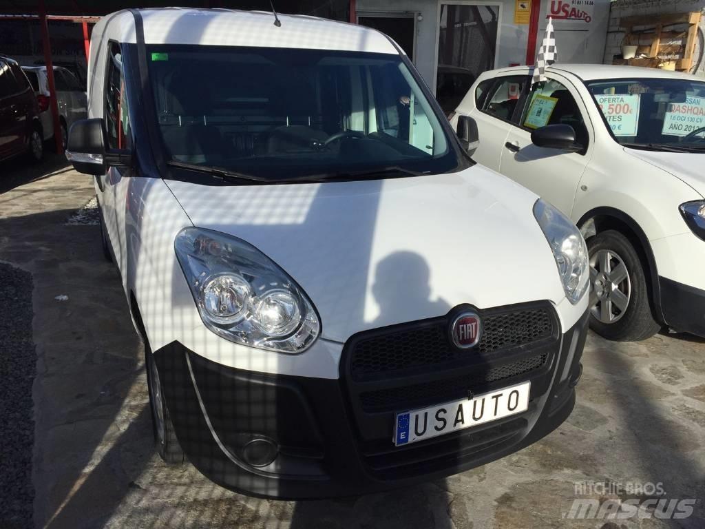 Fiat Doblo Cargo 大型面包车