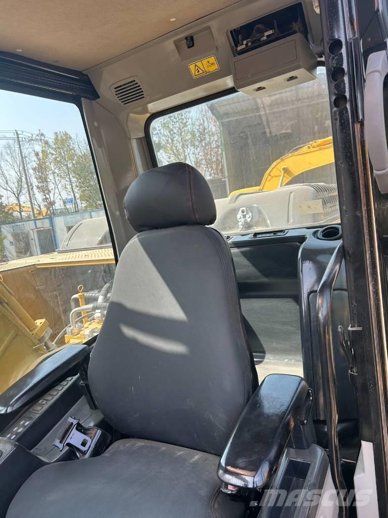 CAT 325 D 中型挖掘机