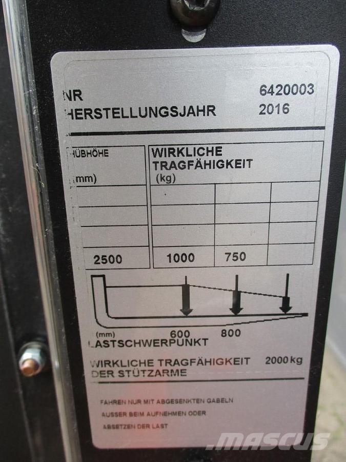 BT SPE200D 电动搬运车