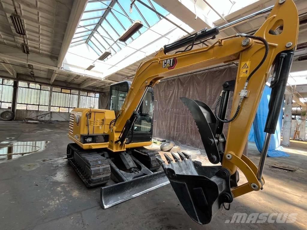 CAT 305.5 E2 小型挖掘机