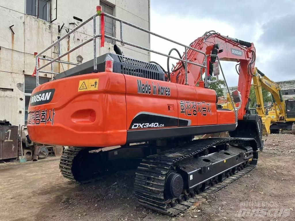 Doosan DX 340 LCA 履带挖掘机
