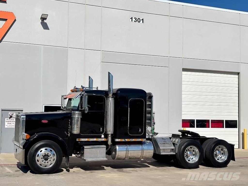 Peterbilt 379 牵引车