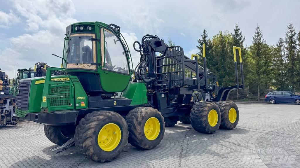 John Deere 1010 E 集运机