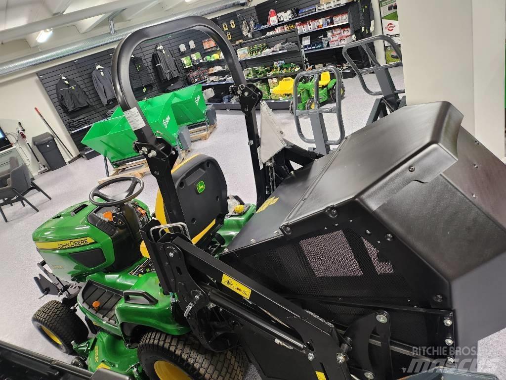 John Deere 950R 骑乘式割草机