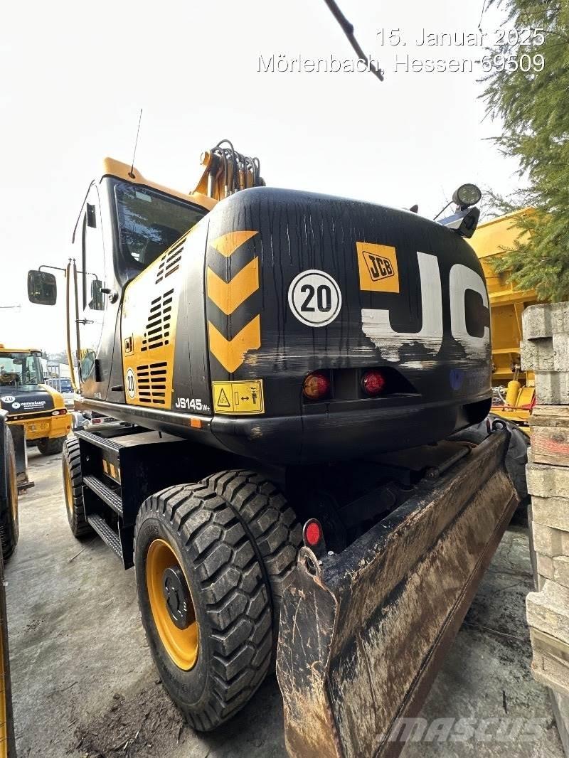 JCB JS145W PLUS 轮式挖掘机