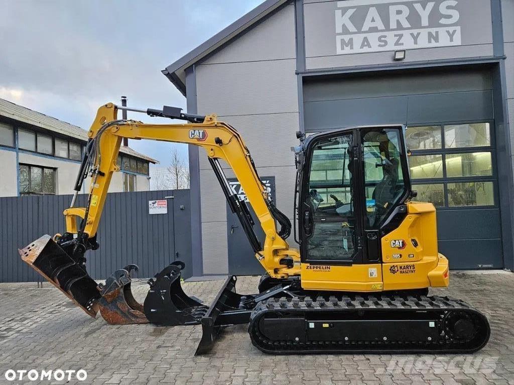 CAT 305 CR 小型挖掘机