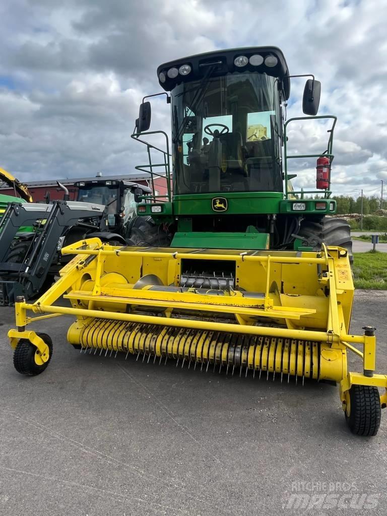 John Deere 7250 自走式青贮饲料收割机