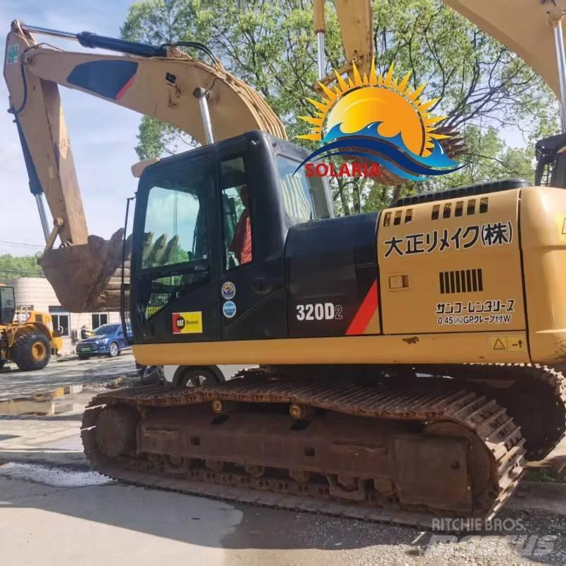 CAT 320 D2 中型挖掘机