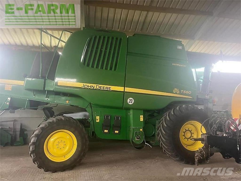 John Deere t560 hm 联合收割机