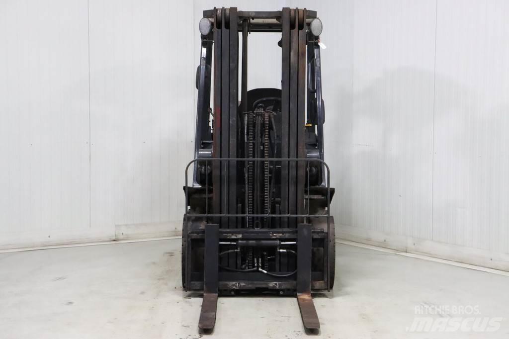 Nissan U1D2A20LQ 天然气叉车